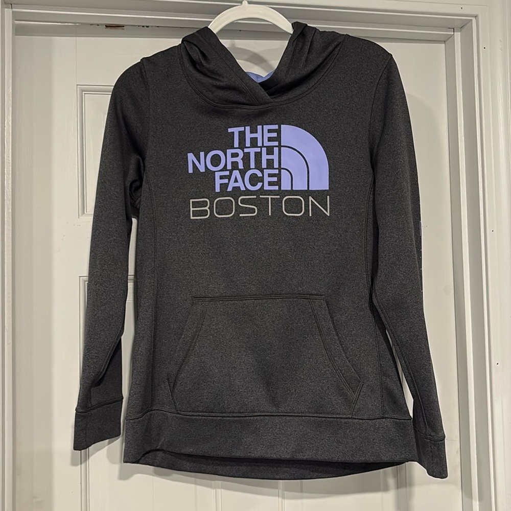 EUC North face sweatshirt